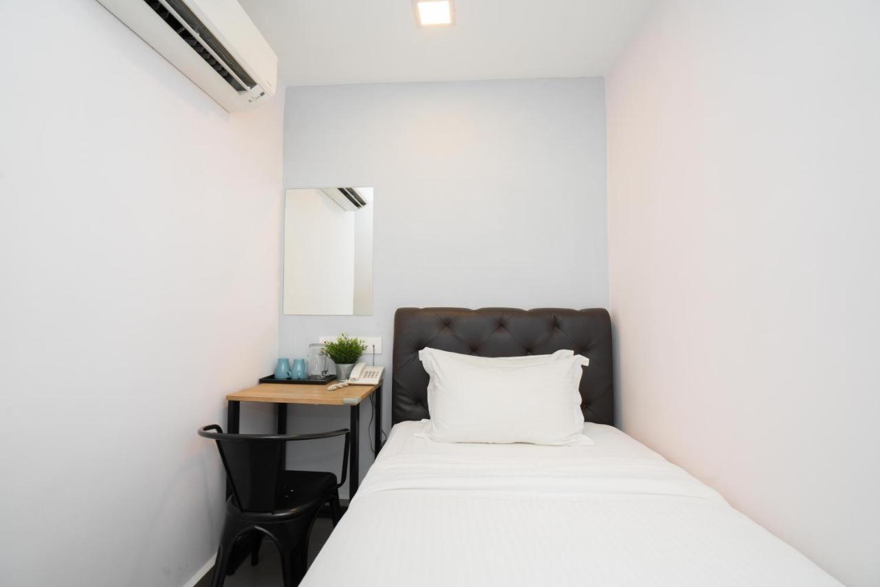 B Lot Hotel Куала-Лумпур Экстерьер фото