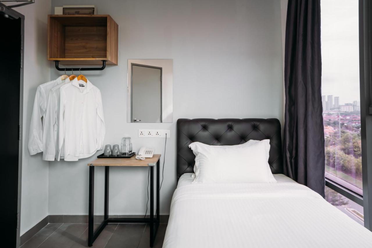 B Lot Hotel Куала-Лумпур Экстерьер фото